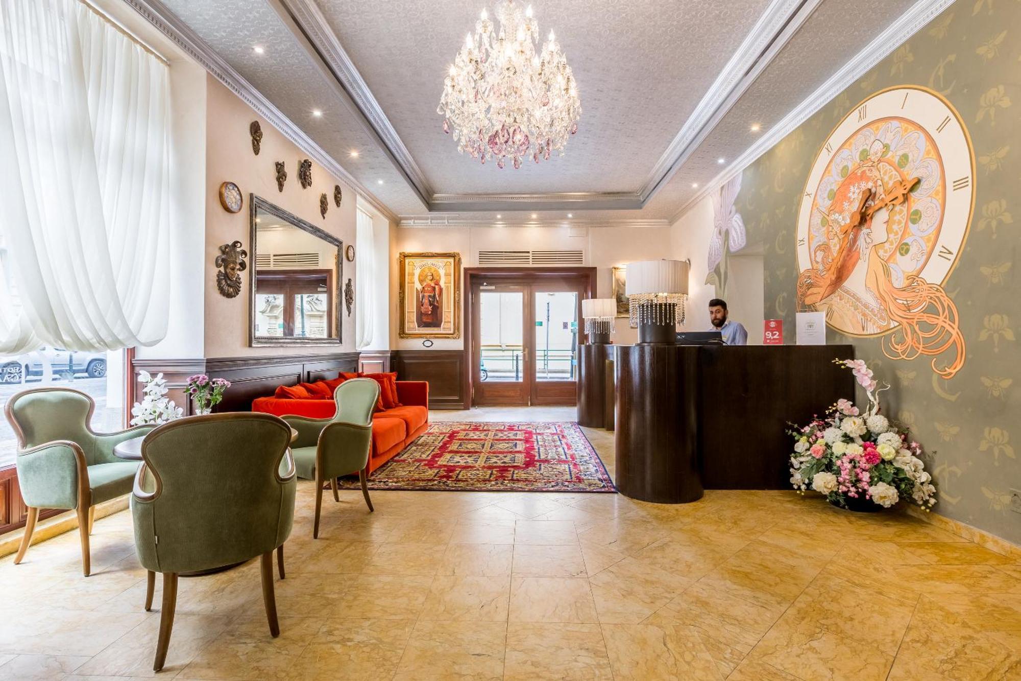 Hotel Caruso Old Town — Photos 1